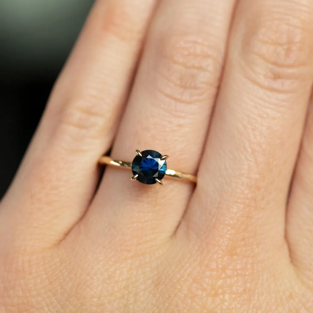 1.03ct Round Blue Australian Sapphire Evergreen Solitaire in 14k Yellow Gold