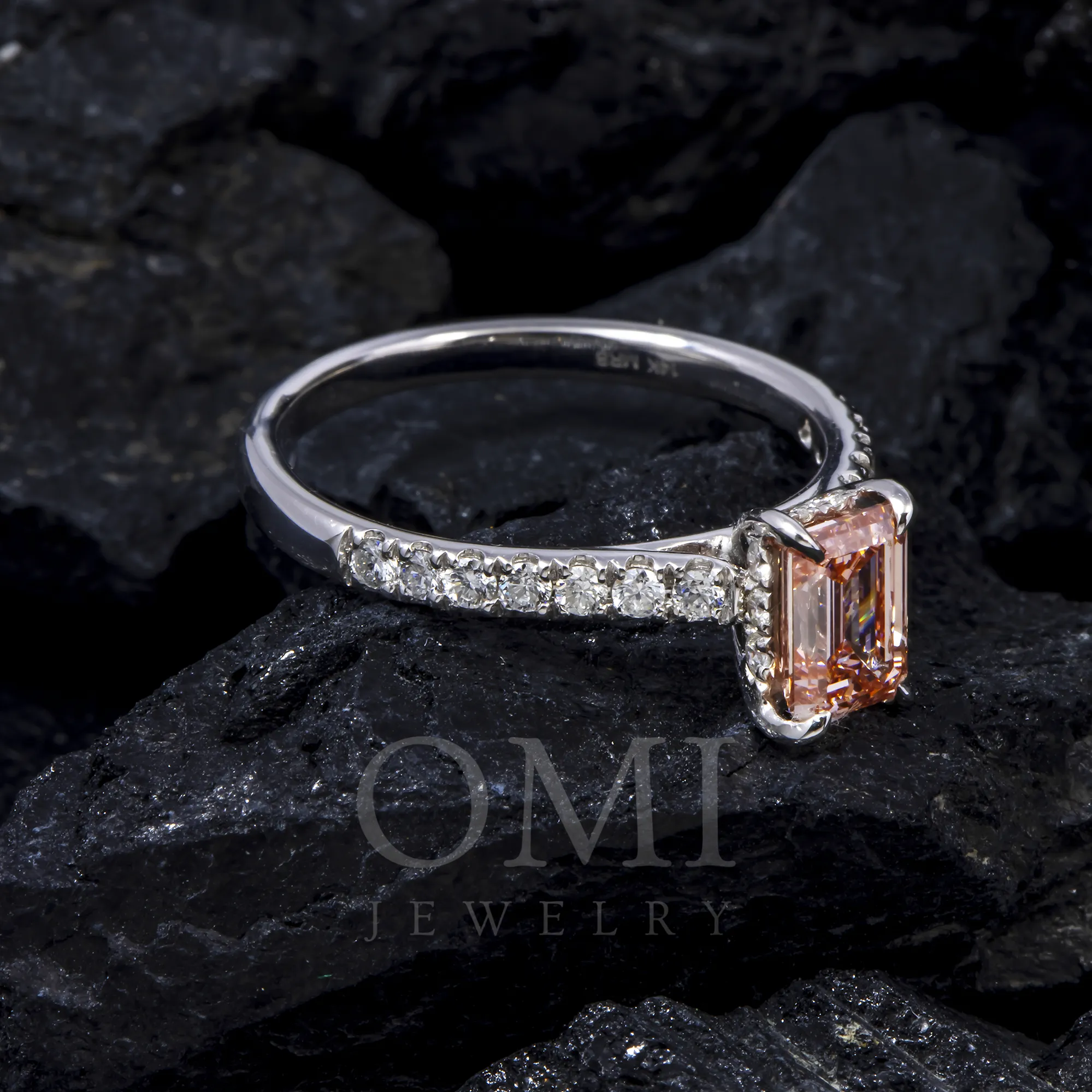 18K GOLD FANCY PINK EMERALD CUT LAB DIAMOND ENGAGEMENT RING 1.39 CTW