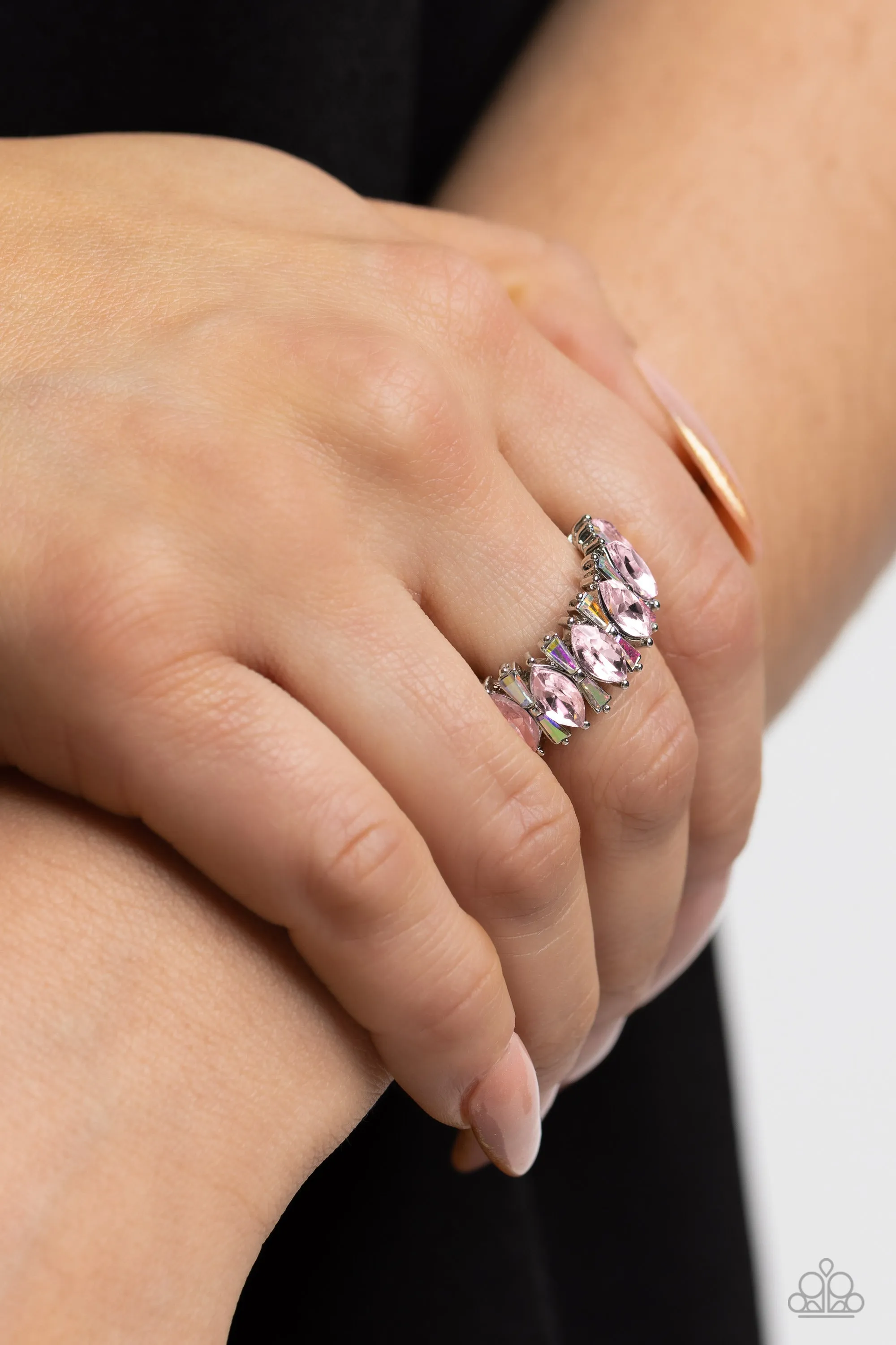 Paparazzi Kaleidoscopic Knockout - Pink Iridescent Ring